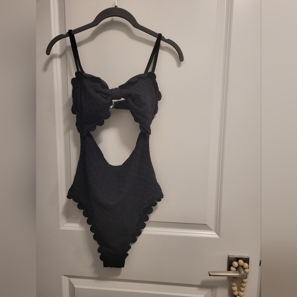 NWT Black Scalloped Bathing Suit